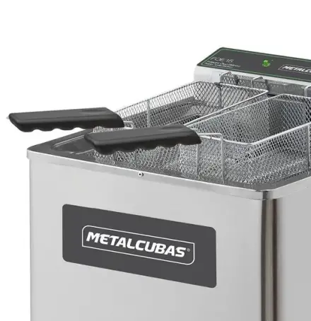 FRITADEIRA ELÉTRICA ZONA FRIA DE ÓLEO 15 LITROS FOE 15 P METALCUBAS